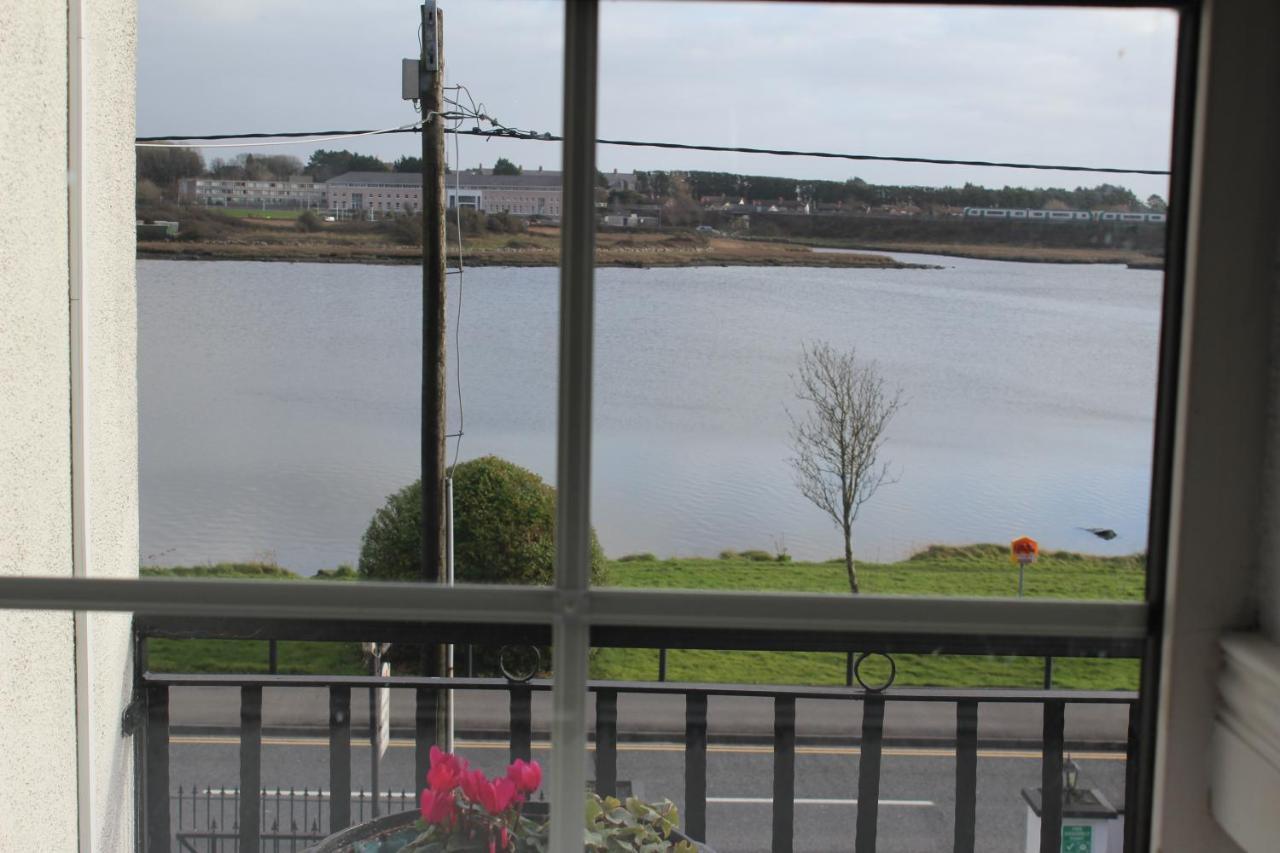 The Light House Hotel Galway Exterior photo