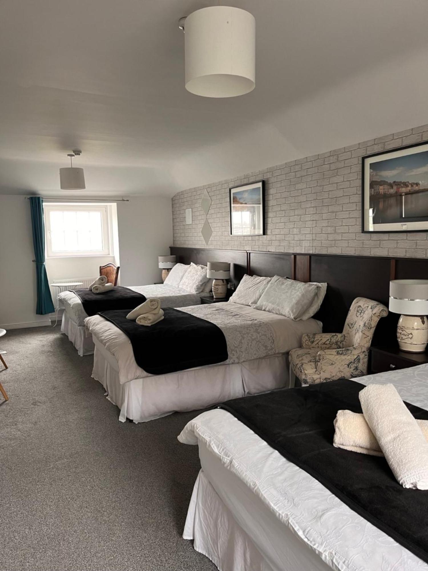 The Light House Hotel Galway Exterior photo