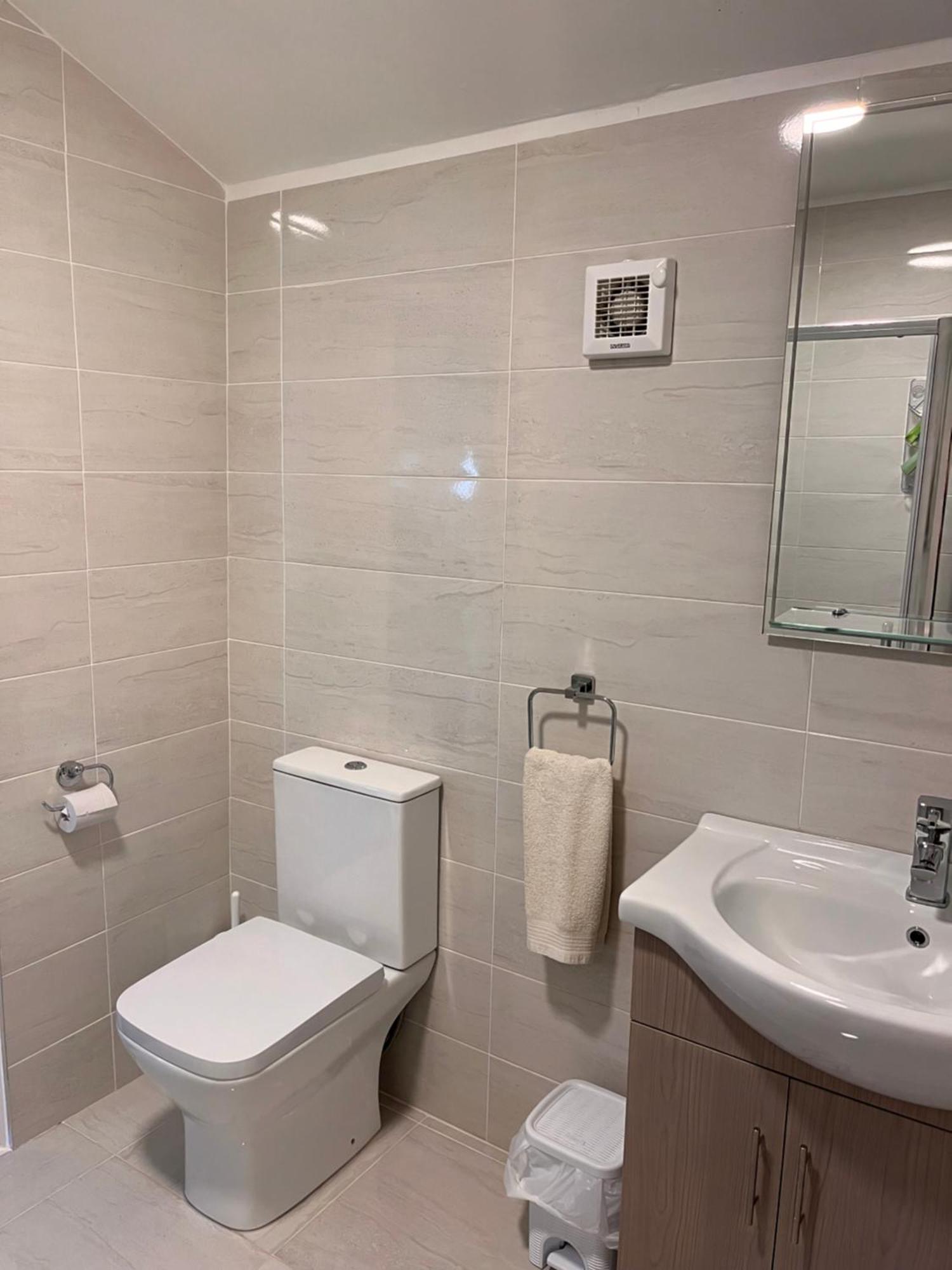 The Light House Hotel Galway Room photo