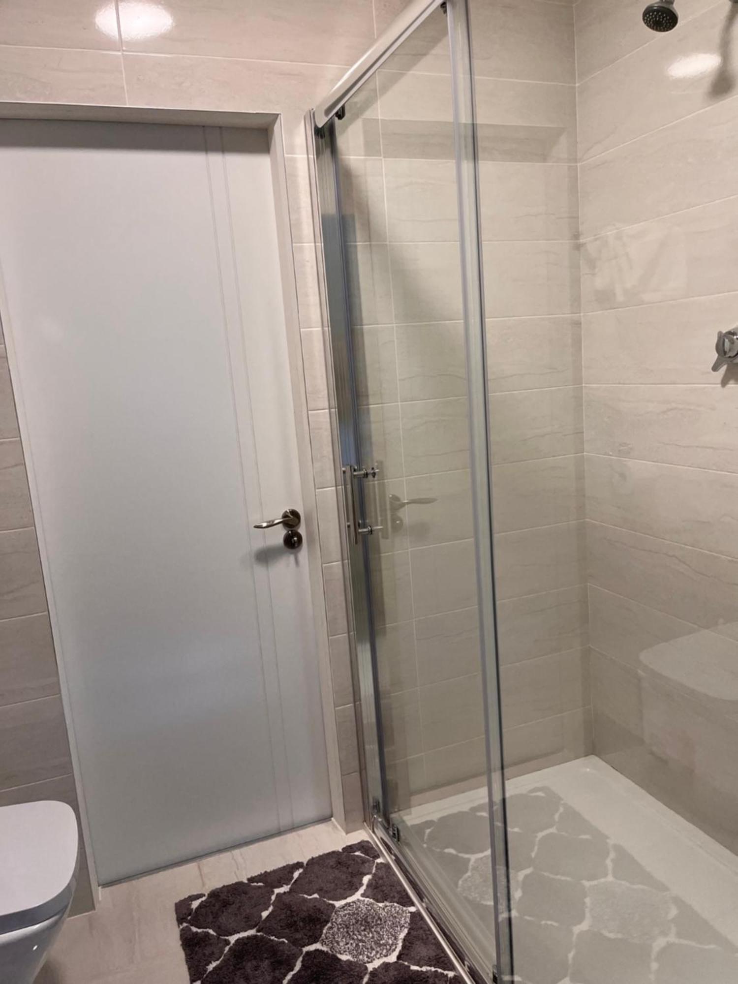 The Light House Hotel Galway Room photo