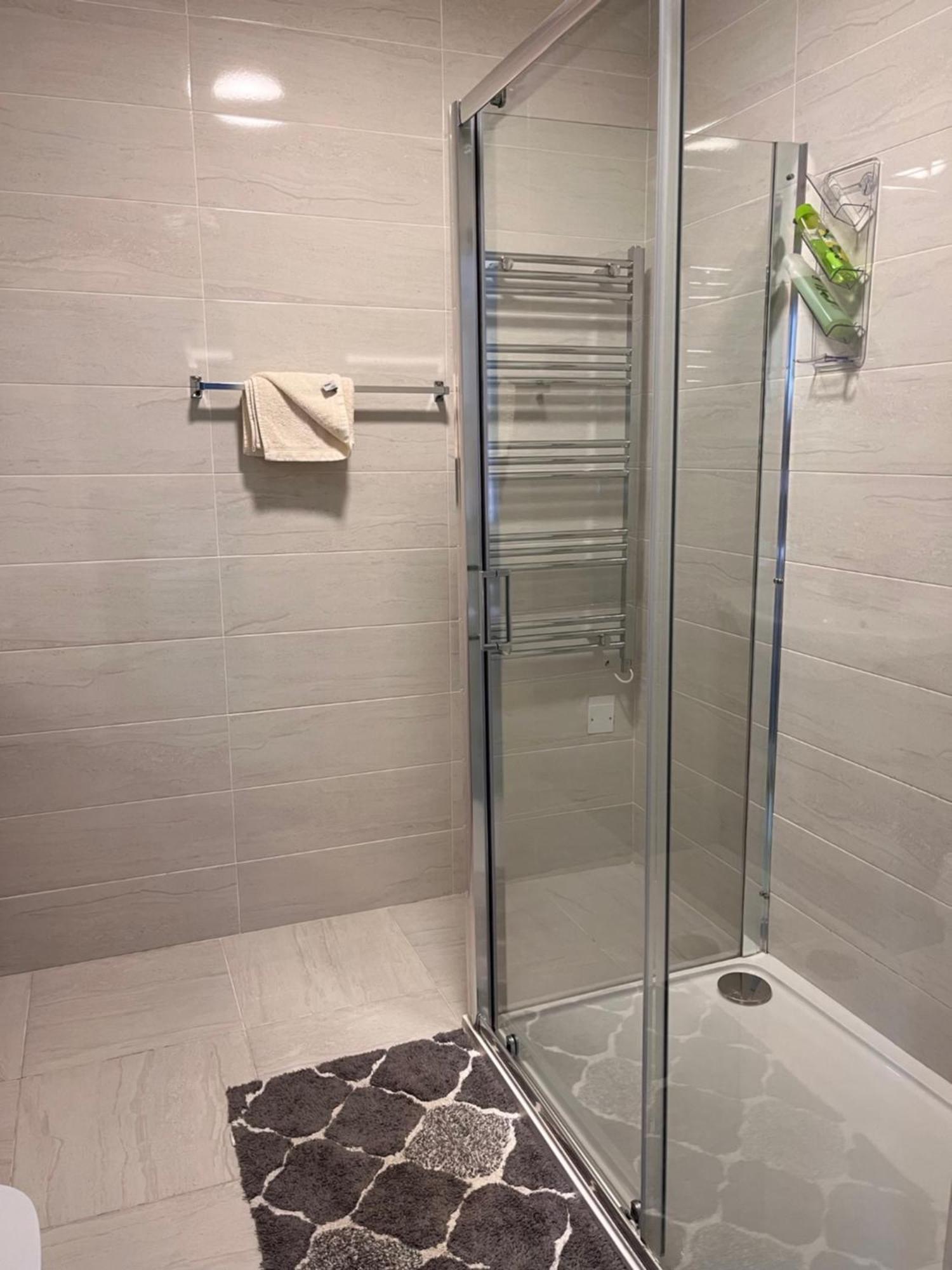 The Light House Hotel Galway Room photo